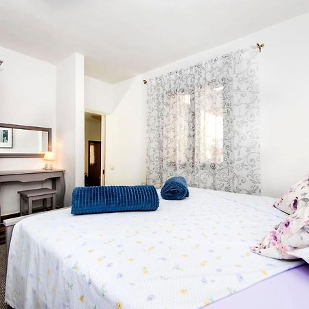Apartments Karmen 로비니 외부 사진