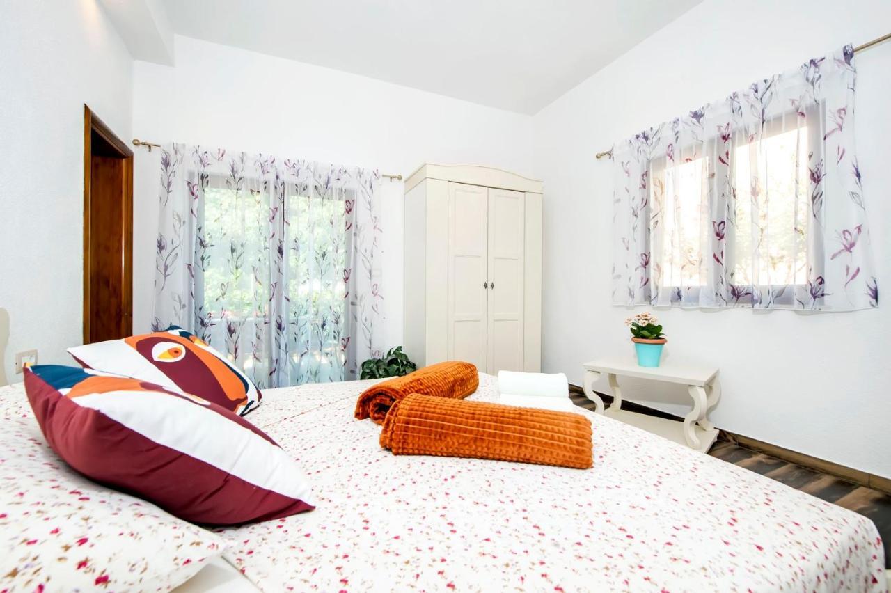 Apartments Karmen 로비니 외부 사진